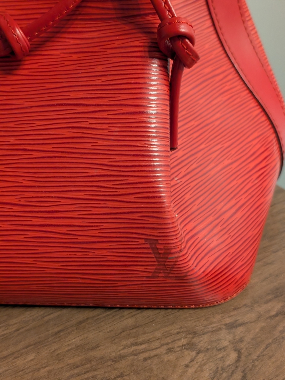 Louis Vuitton Noe Tie Bucket Bag - Picture 4 of 11